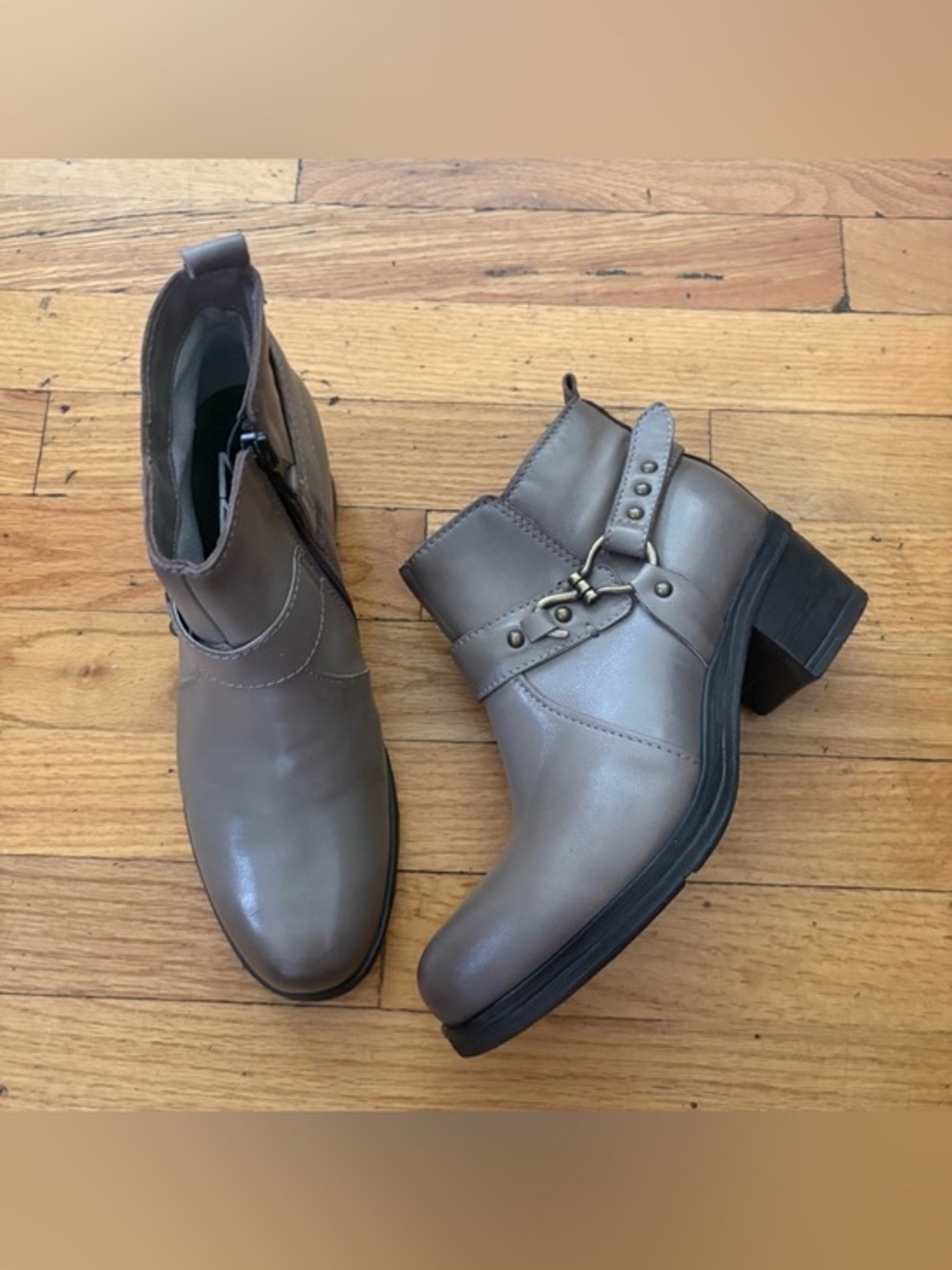Miz Mooz Leather Ankle Boots Harness Detail Side Zip Size 9